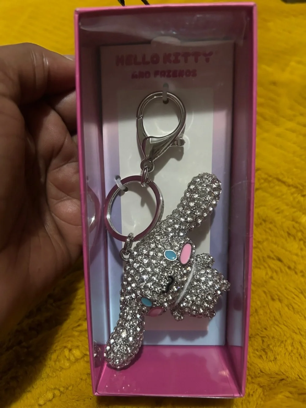 Hello Kitty and friends Cinnamonroll Keychain with Pink & Blue Accents - Picture 2 of 2